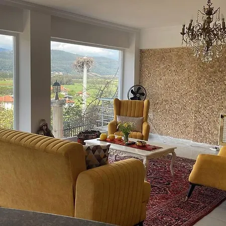 Gemuetliche Mit Pool, Extravagant, Luxurioes Vilă