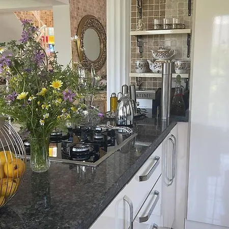 Gemuetliche Mit Pool, Extravagant, Luxurioes Vilă