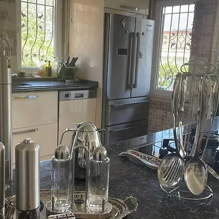 Gemütliche Mit Pool, Extravagant, Luxuriös *