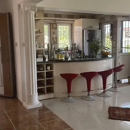 Gemütliche Mit Pool, Extravagant, Luxuriös