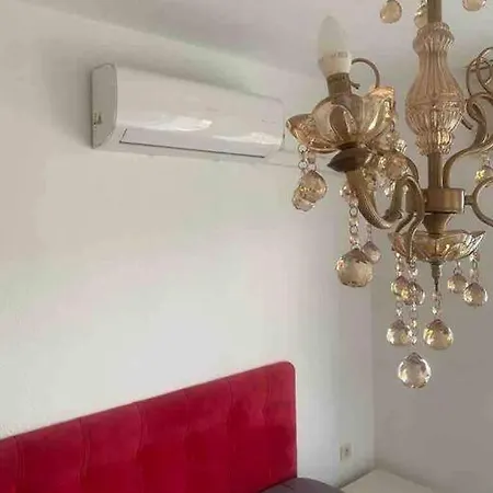 Gemuetliche Mit Pool, Extravagant, Luxurioes Vilă Ula