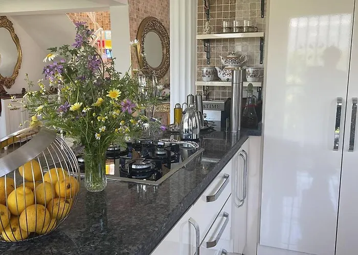 Gemuetliche Mit Pool, Extravagant, Luxurioes Вилла