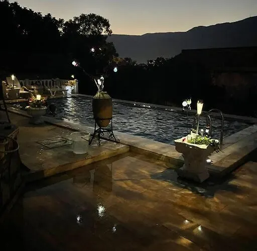 Gemuetliche Mit Pool, Extravagant, Luxurioes * Ula