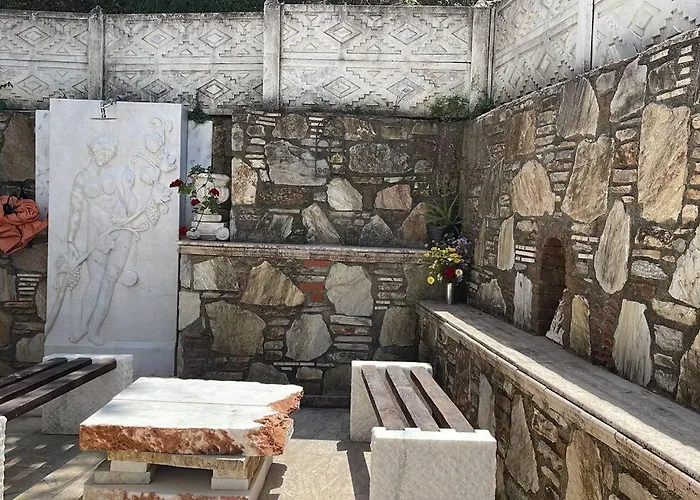 Gemuetliche Mit Pool, Extravagant, Luxurioes